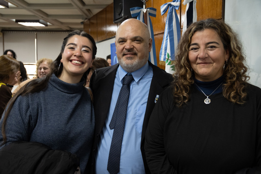 imagen Patricia Infante y Eduardo Iriarte asumieron como decana y vicedecano para el período 2026-2030