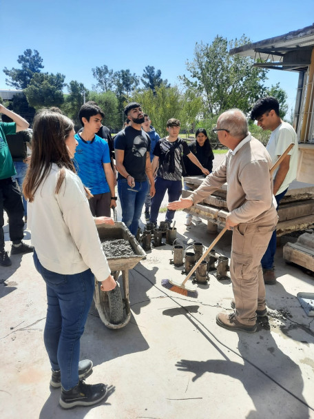 imagen Estudiantes de Ingeniería Civil realizan actividad conjunta con sus pares de la UTN  