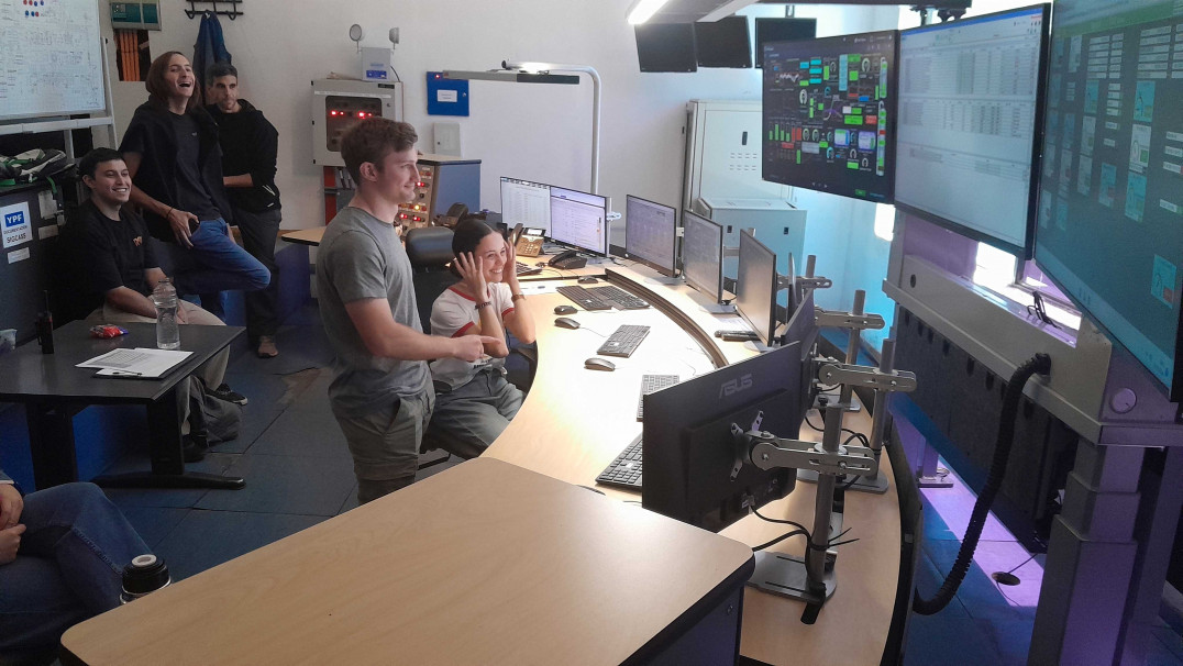 imagen Alumnos de Ingeniería Industrial y en Petróleo visitaron la Refinería YPF 