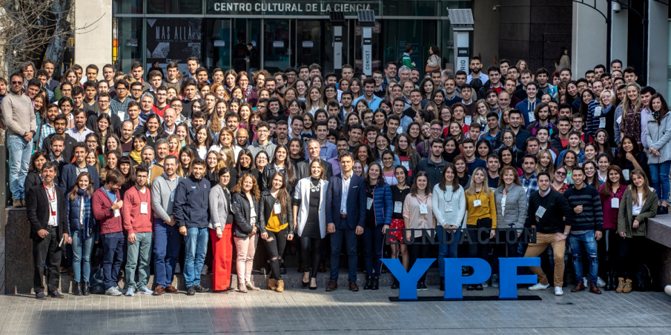 imagen La Fundación YPF lanza una convocatoria para becas de grado