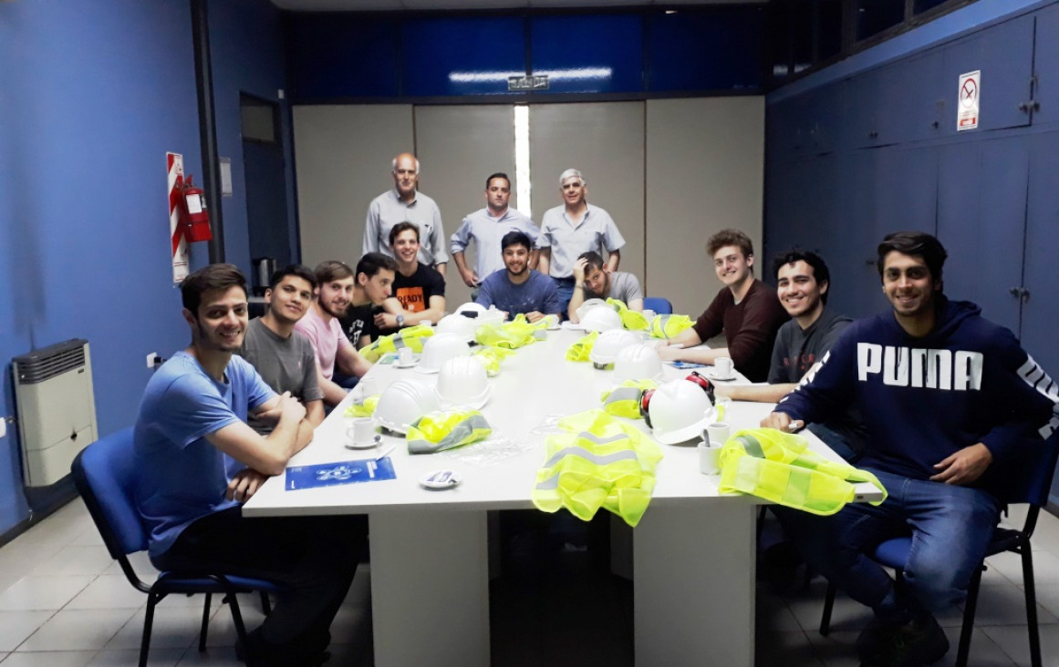 imagen Estudiantes visitaron la empresa Bottino Hnos