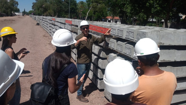 imagen Estudiantes de Ingeniería Civil realizaron visita a obras del Metrotranvía 