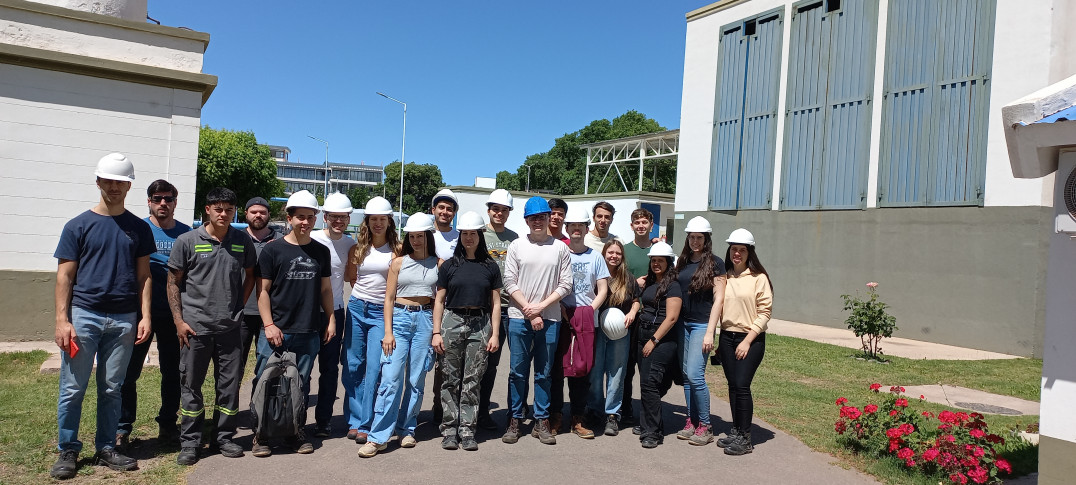 imagen Estudiantes de Ingeniería Civil realizaron visita a la plantas potabilizadoras Benegas y Lujan I 