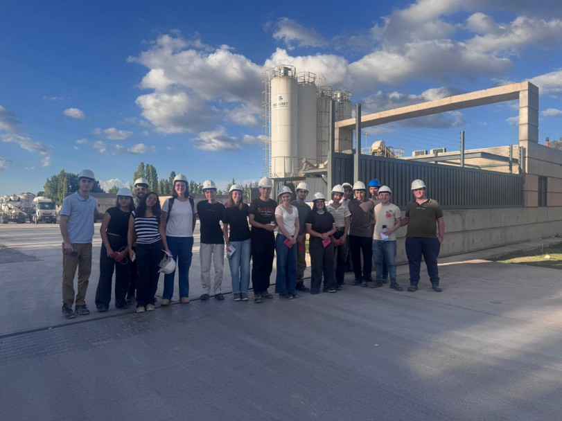 imagen Estudiantes de Ingeniería Civil realizaron visitas técnicas a plantas del sector