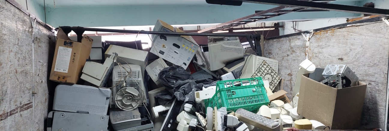 imagen La Facultad entregó residuos de aparatos eléctricos y electrónicos