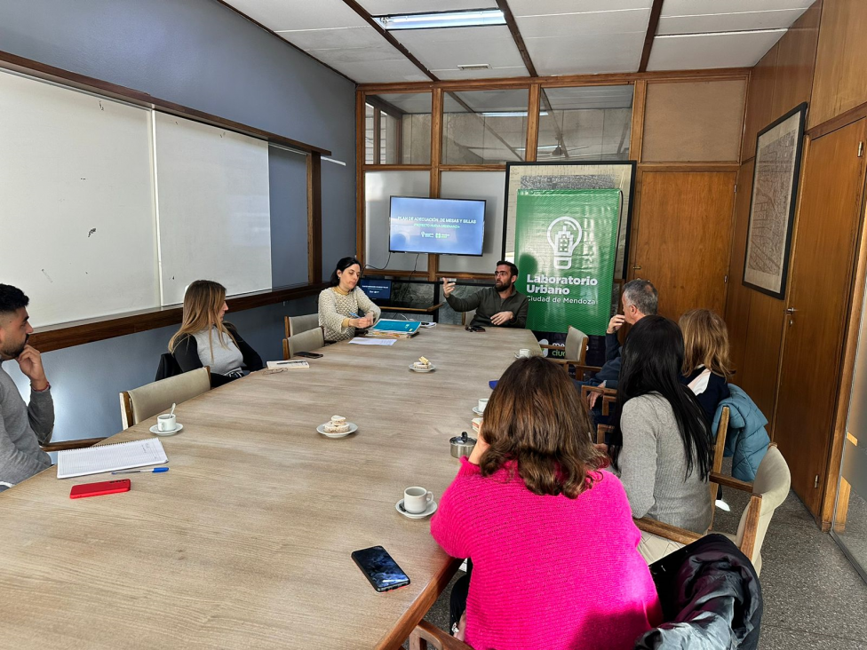 imagen La Facultad participa de proyecto de la Municipalidad de Mendoza sobre uso del espacio público