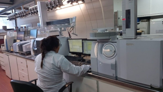 imagen Por vigésimo año consecutivo, el Laboratorio de Análisis Instrumental mantiene su acreditación IRAM ISO/IEC 17025:17 