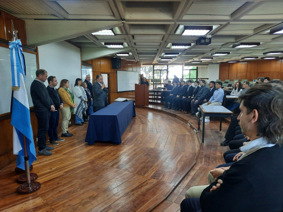 imagen Juraron 14 nuevos egresados y egresadas de la Facultad