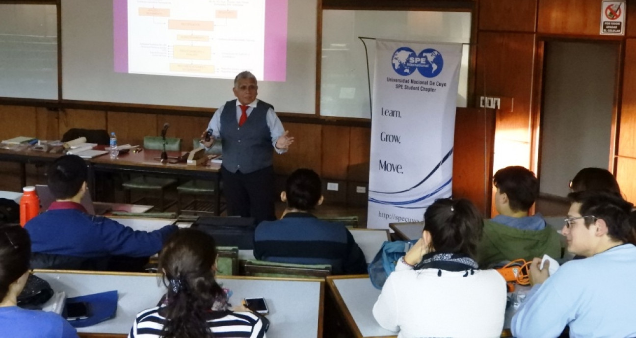 imagen Se desarrolló Seminario de Control Geológico en Pozos de Petróleo y Gas