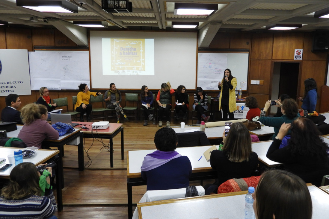 imagen Se debatió el rol de las mujeres en pos de garantizar el Derecho a habitar