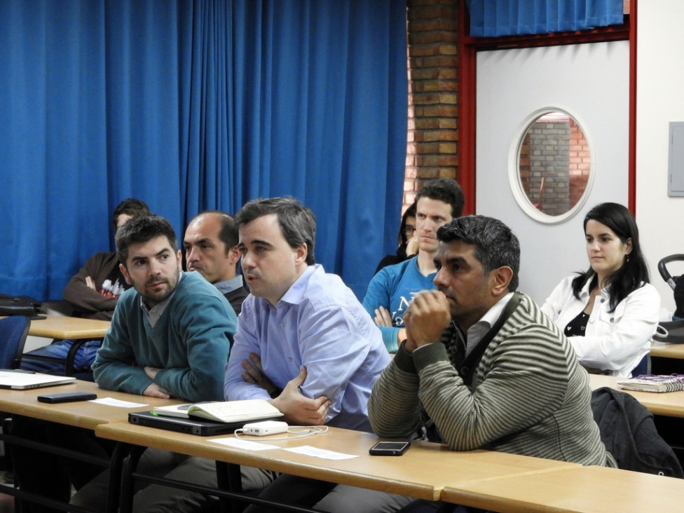 imagen Investigadores de la Facultad se reunieron con representantes de importante empresa de tecnología