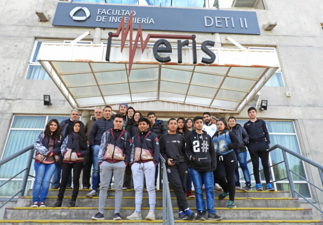 imagen Alumnos de colegios técnicos visitaron la Facultad