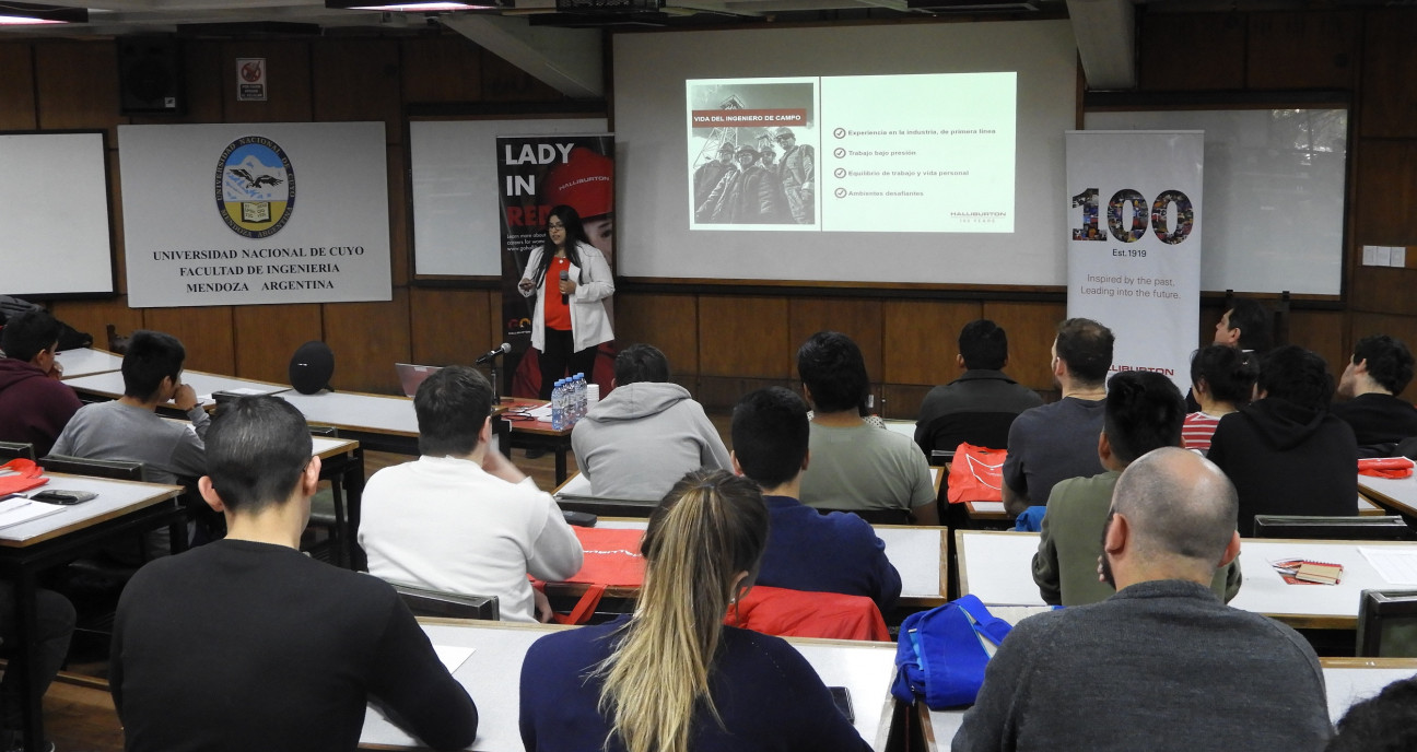 imagen La empresa Halliburton visitó la Facultad