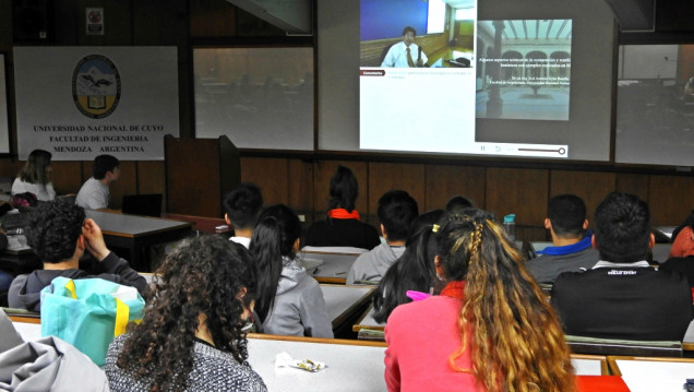 imagen Estudiantes participaron de videoconferencia sobre restauración de edificios históricos