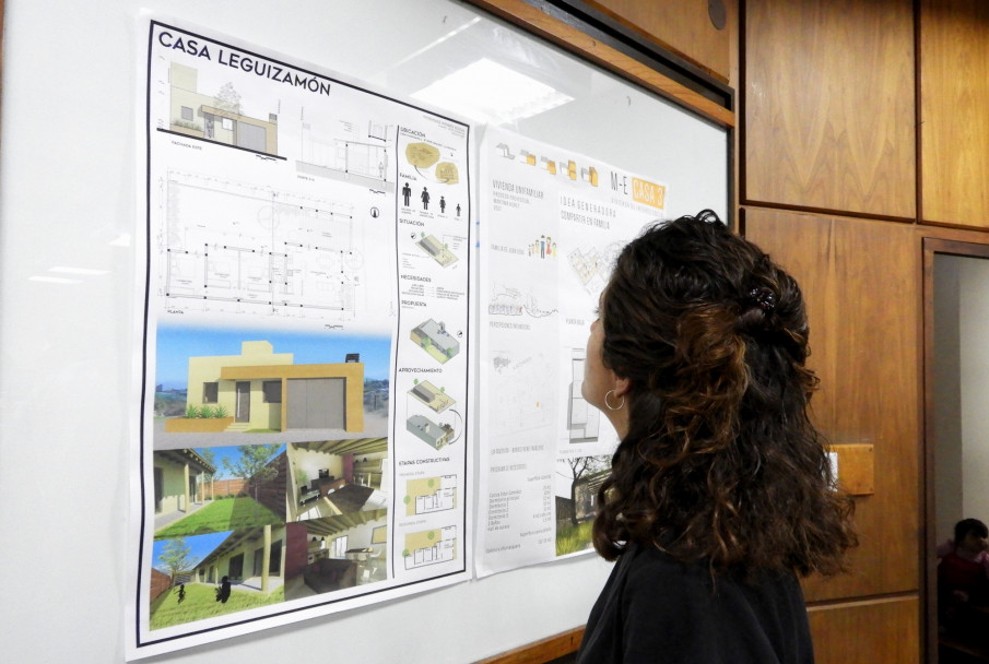 imagen Estudiantes de Arquitectura trabajaron en soluciones habitacionales junto a vecinos de la Favorita