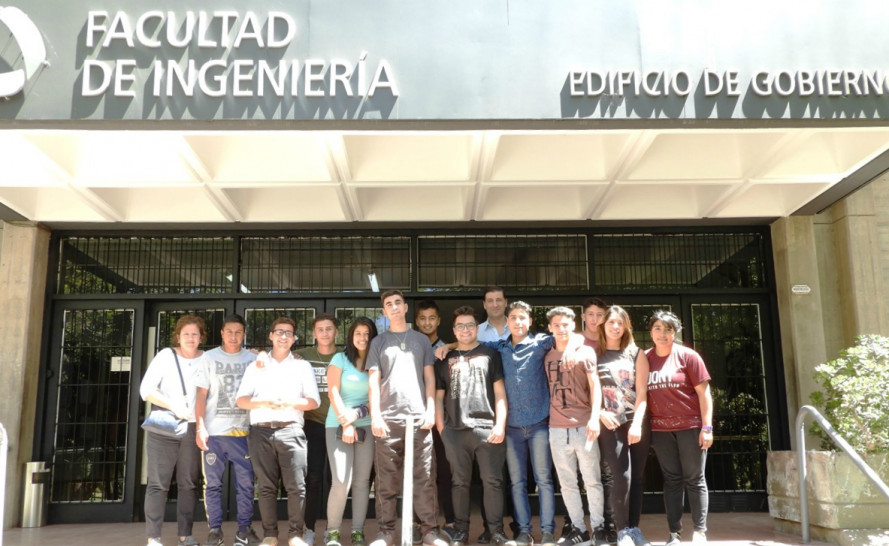 imagen Estudiantes de colegio técnico de San Rafael visitaron la Facultad