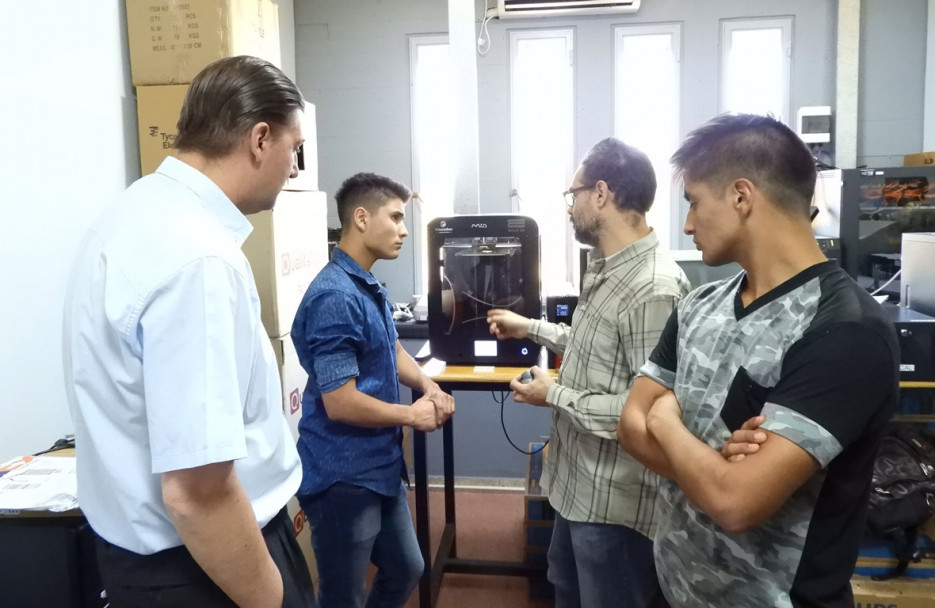 imagen Estudiantes de colegio técnico de San Rafael visitaron la Facultad