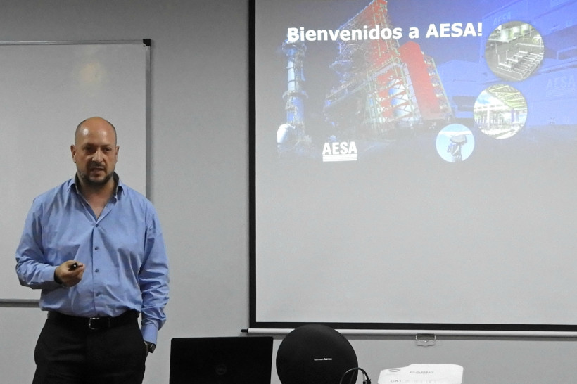 imagen Representantes de AESA brindaron seminario sobre Petróleo y Gas