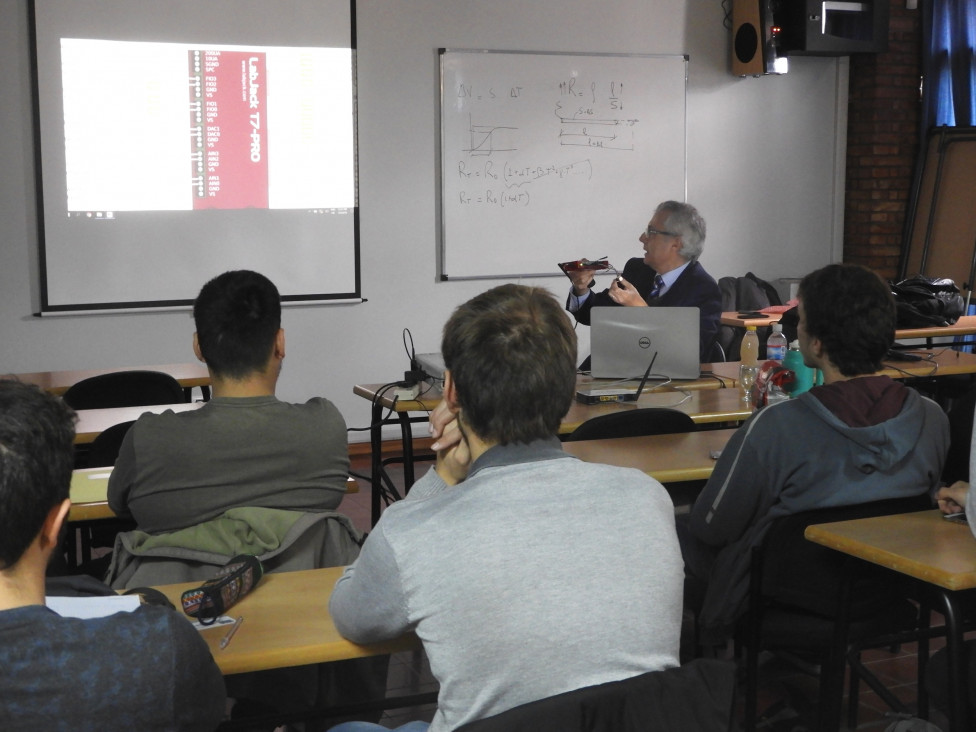 imagen Se trató la Instrumentación Virtual y Adquisición Electrónica de Datos en un seminario 