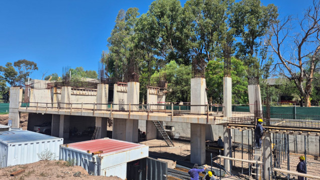 imagen Primer hormigonado de elementos estructurales en el nuevo edificio de la Facultad de Ingeniería
