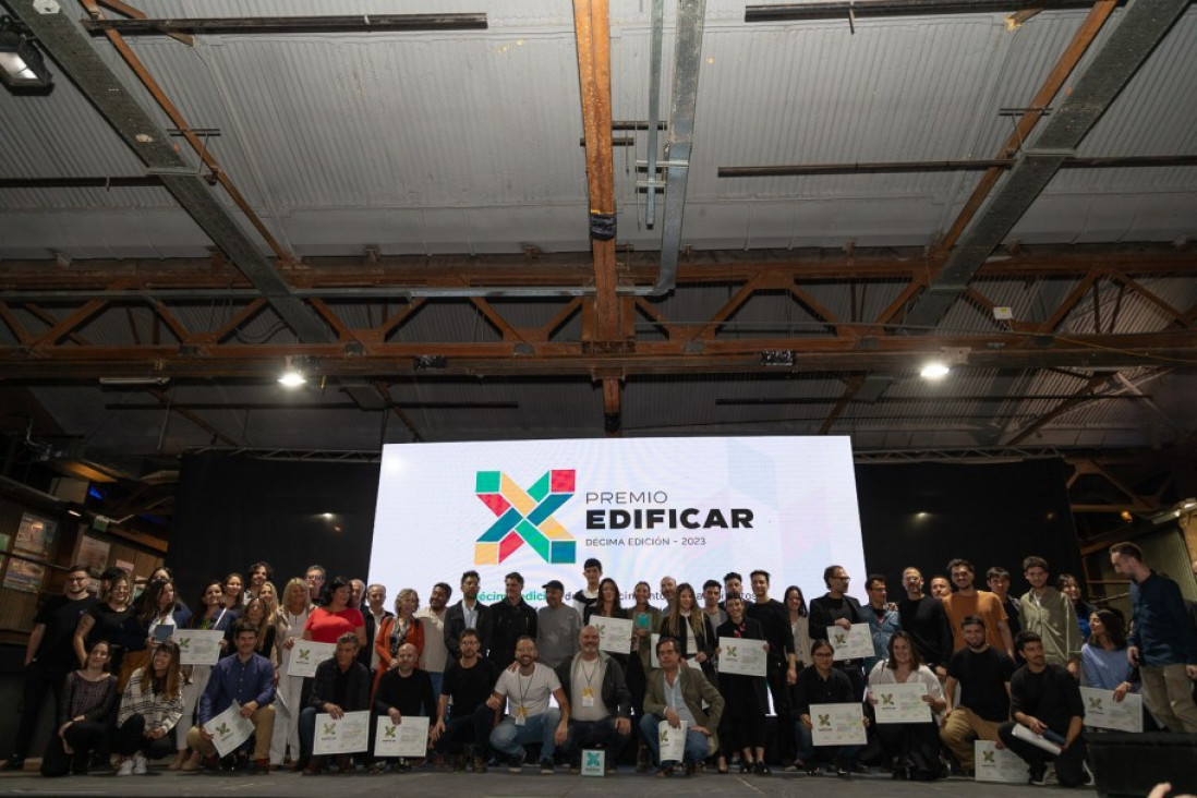 imagen El Premio Edificar 2023 distinguió a estudiantes y graduado de la Facultad de Ingeniería