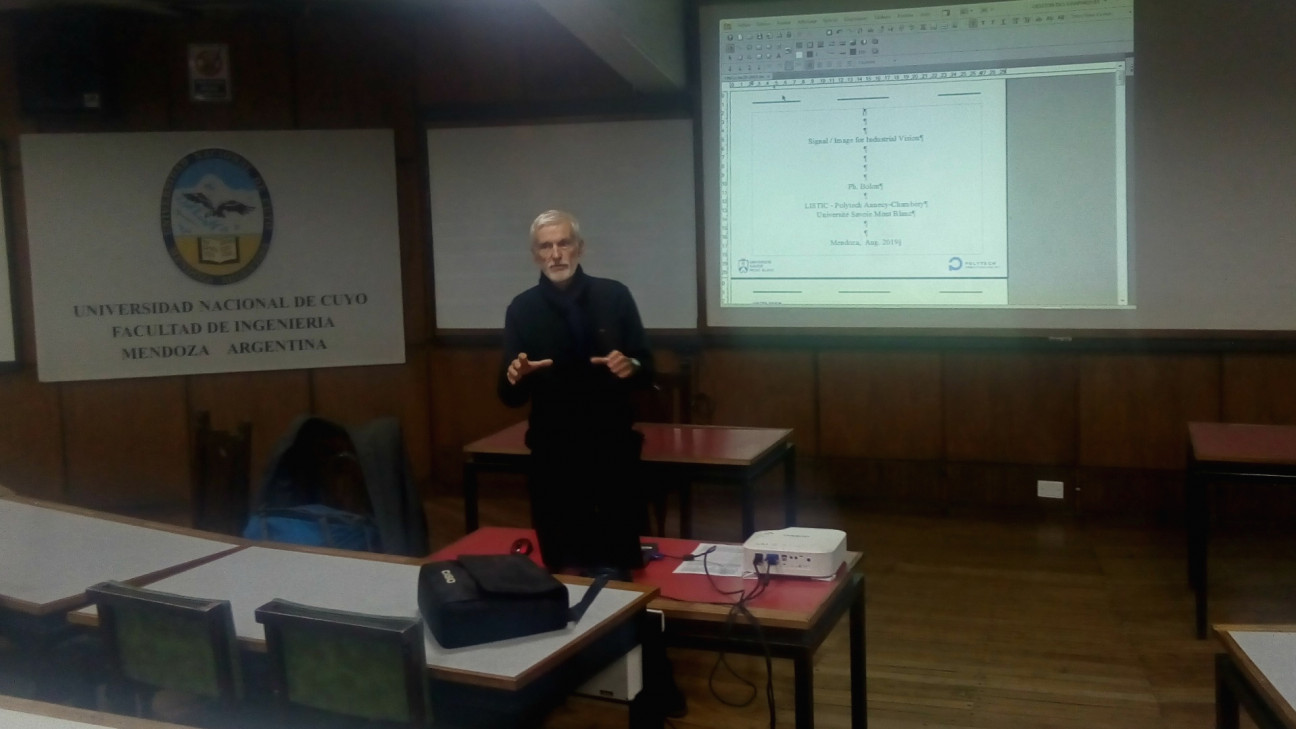 imagen Experto francés dictó curso sobre control de calidad mediante visión artificial