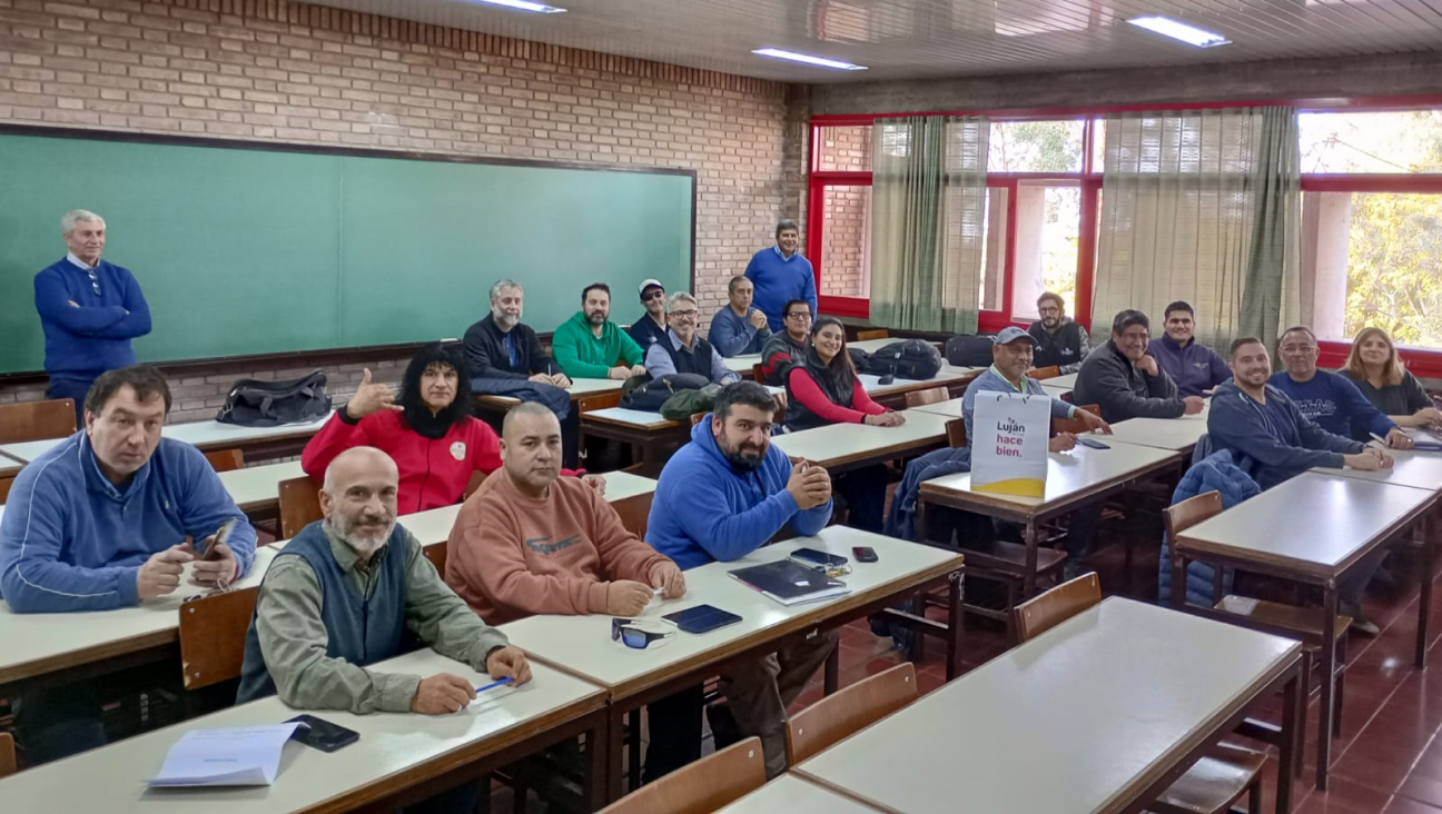 imagen La Facultad capacita a operarios, técnicos y profesionales de Aguas Luján