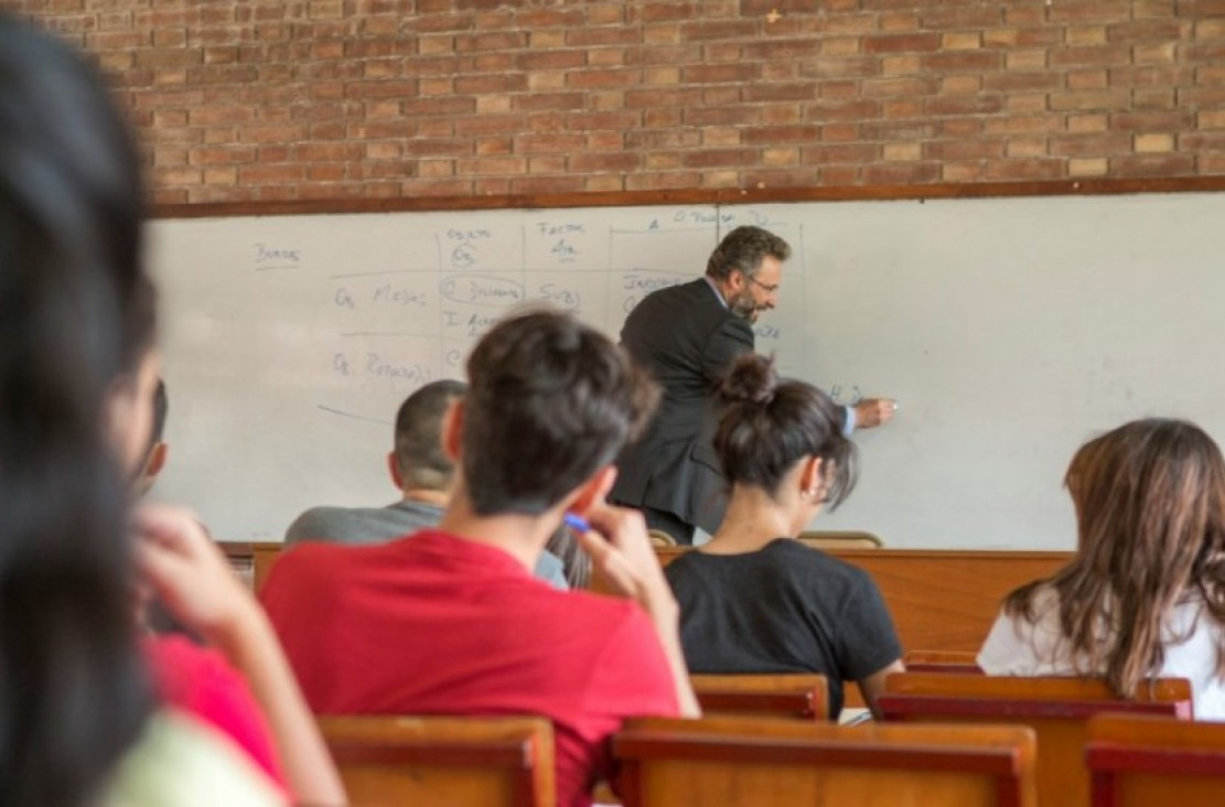imagen Convocan a docentes para el Curso de Ingreso 2027