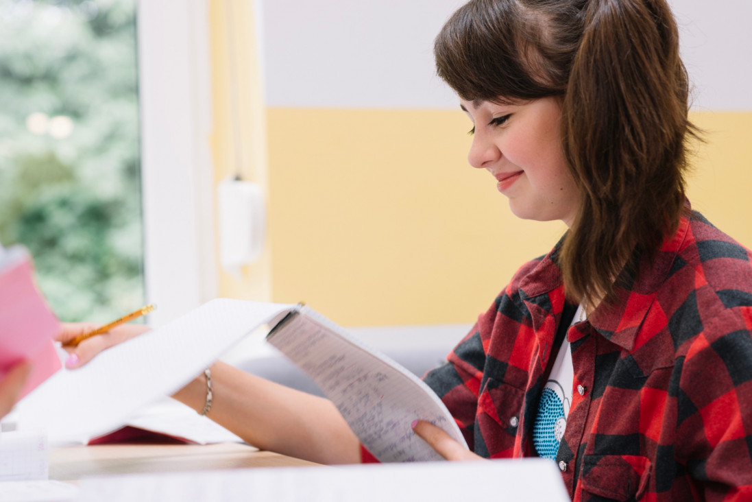 imagen Abre la convocatoria 2026 para postular al Premio Estímulo a la Divulgación de la Producción Científica