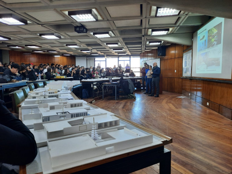 imagen Estudiantes de Arquitectura realizaron actividad de integración teórico-práctica 