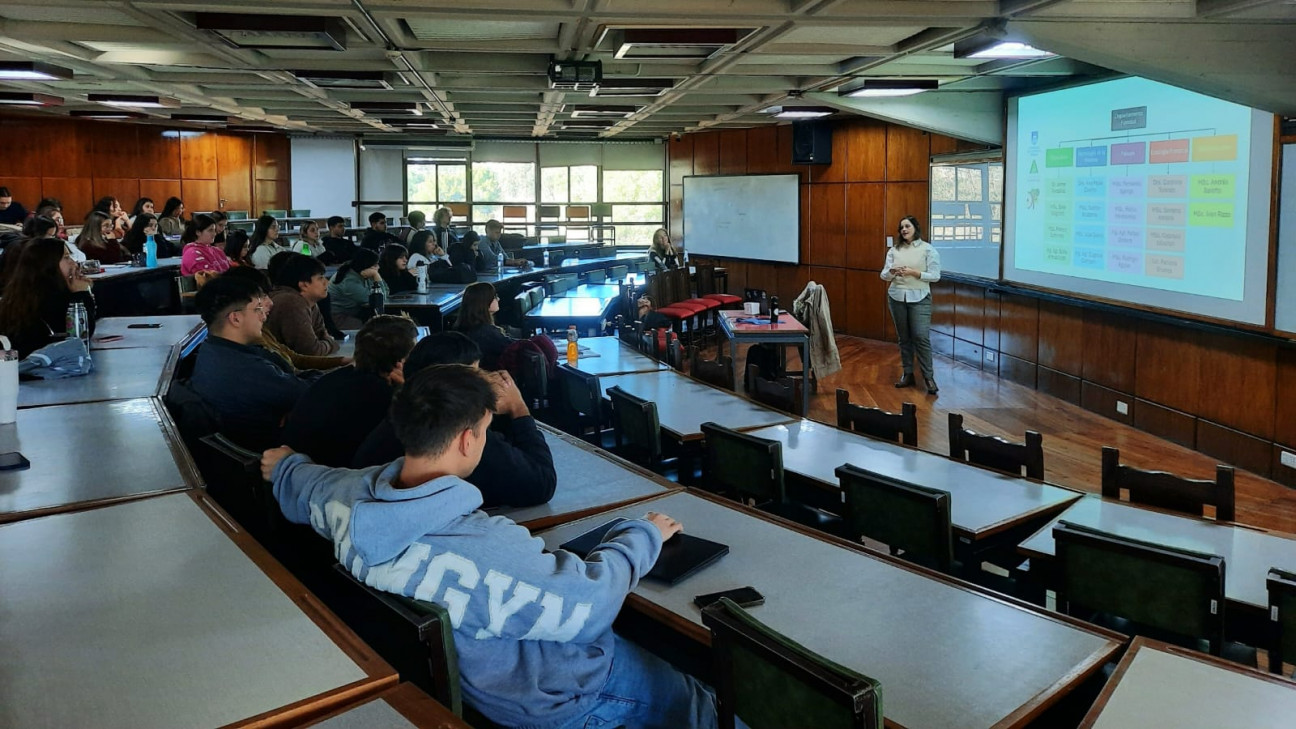 imagen Especialista internacional brindó seminario sobre gestión del paisaje urbano
