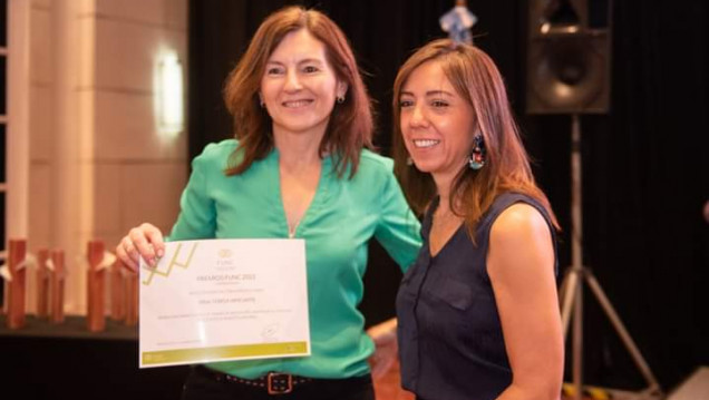 imagen Profesora reconocida por su labor investigativa en los premios FUNC