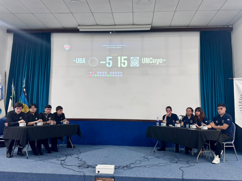 imagen Estudiantes de la Facultad se consagraron campeones nacionales del PetroBowl 2026