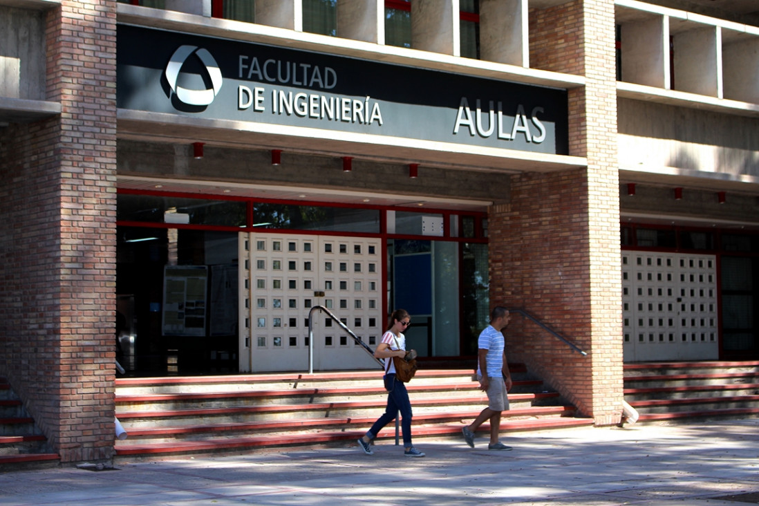 imagen Se instalarán nuevas torres de cargadores solares en la UNCuyo