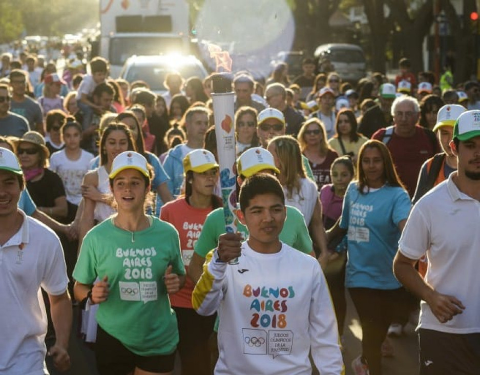 imagen Estudiante de la Facultad fue elegido para trasladar la antorcha olímpica