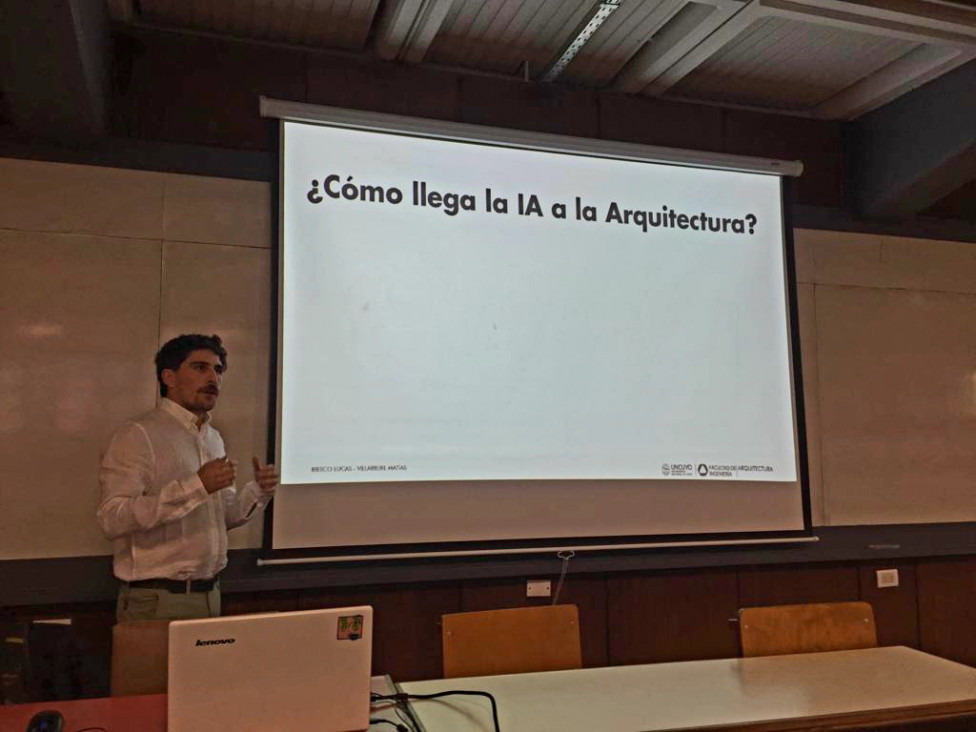 imagen Estudiantes de Arquitectura dieron charla sobre IA a docentes de la carrera