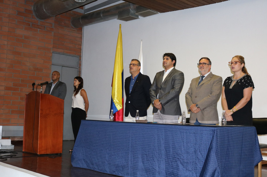 imagen Ingenieros colombianos recibieron doble título de la UNCUYO 