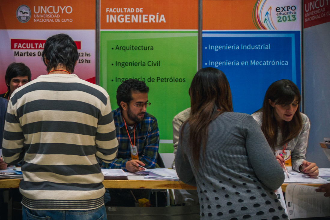 imagen Comienza la Expo Educativa de carreras de la UNCUYO