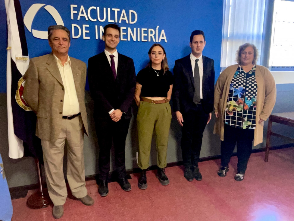 imagen Se tomó juramento a nuevos egresados de la Facultad