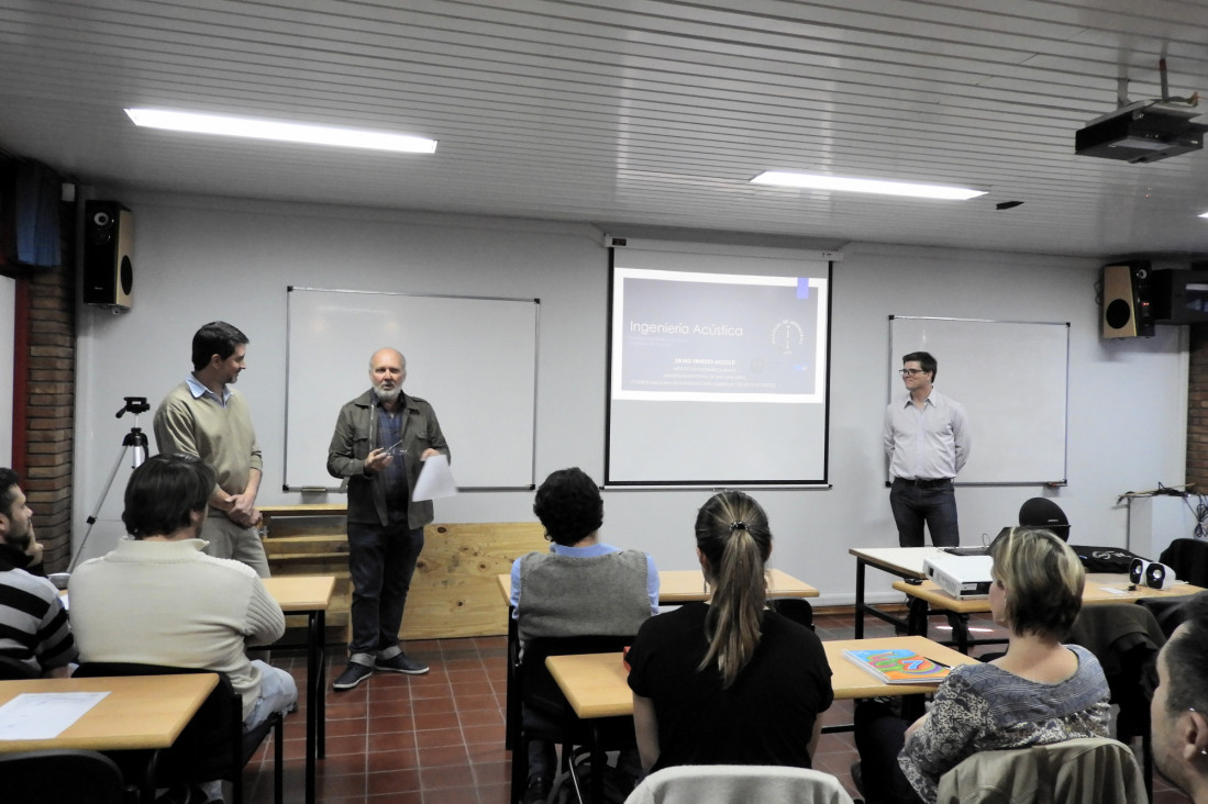 imagen Se trató la acústica arquitectónica en salas en una charla 