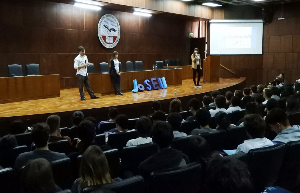 imagen  Reunión informativa para estudiantes de Ingeniería industrial