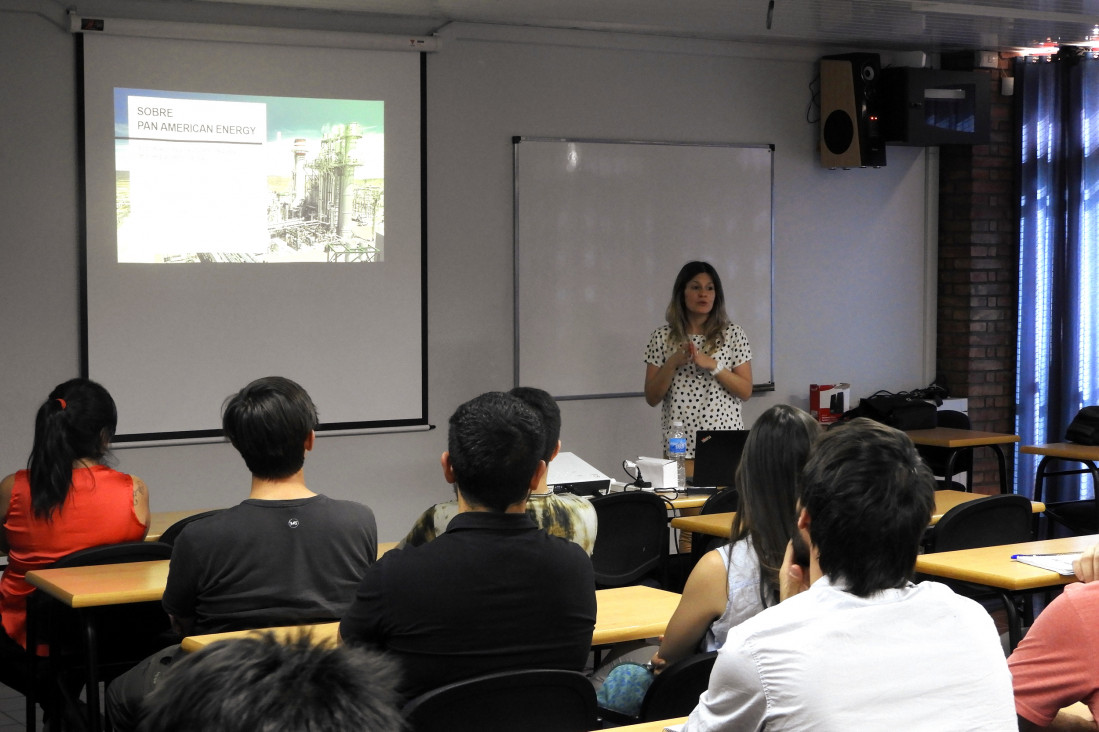 imagen Se presentó el programa Jóvenes Profesionales de Pan American Energy