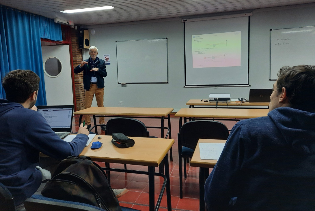 imagen Docente de Francia brindó curso sobre tomografía industrial computarizada