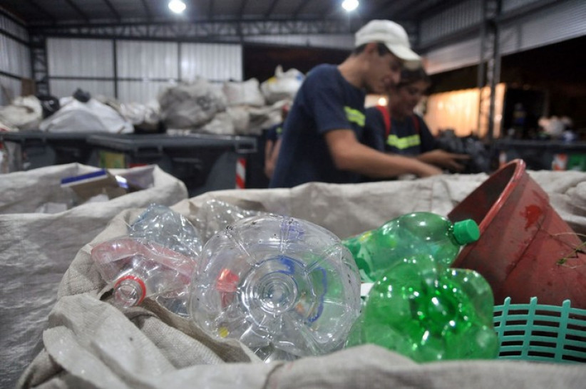 imagen El CEIRS instruyó a recuperadores urbanos acerca del reciclaje de plásticos