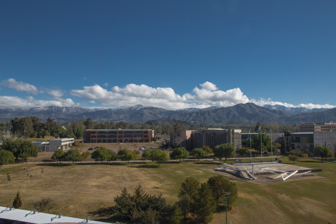 imagen 80º Aniversario de la Universidad Nacional de Cuyo