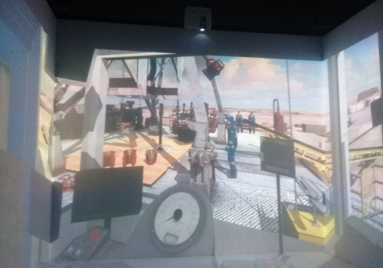 imagen Trabajan en nuevas aplicaciones del simulador de realidad virtual para prácticas de petróleo
