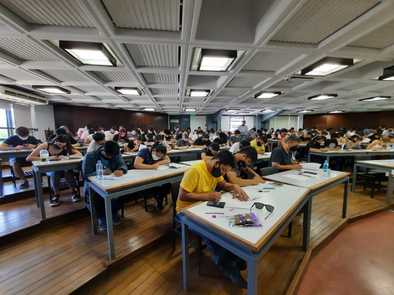 imagen Más de mil aspirantes a ingresar a la Facultad rindieron su primer examen