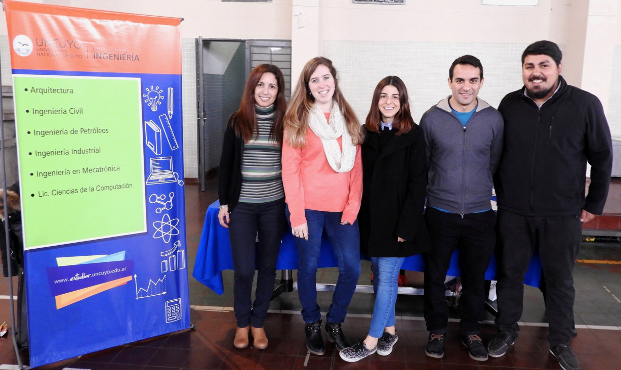 imagen La Facultad presentó su oferta educativa en colegios de la provincia